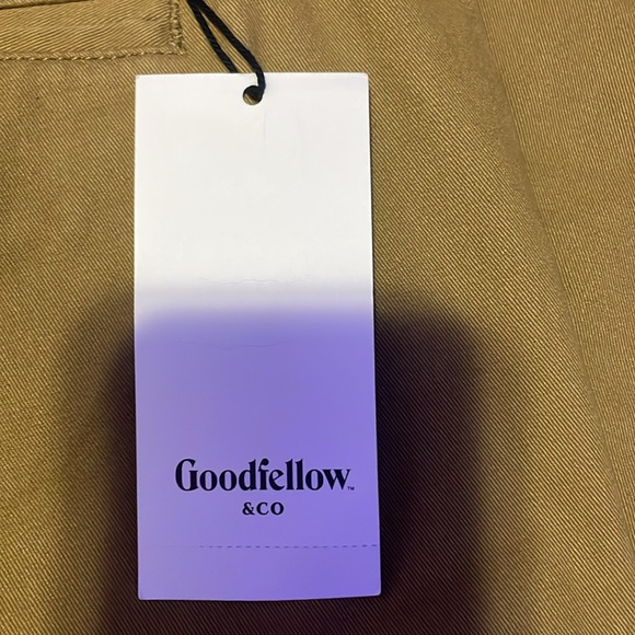 Khaki pants - Picture 3 of 6